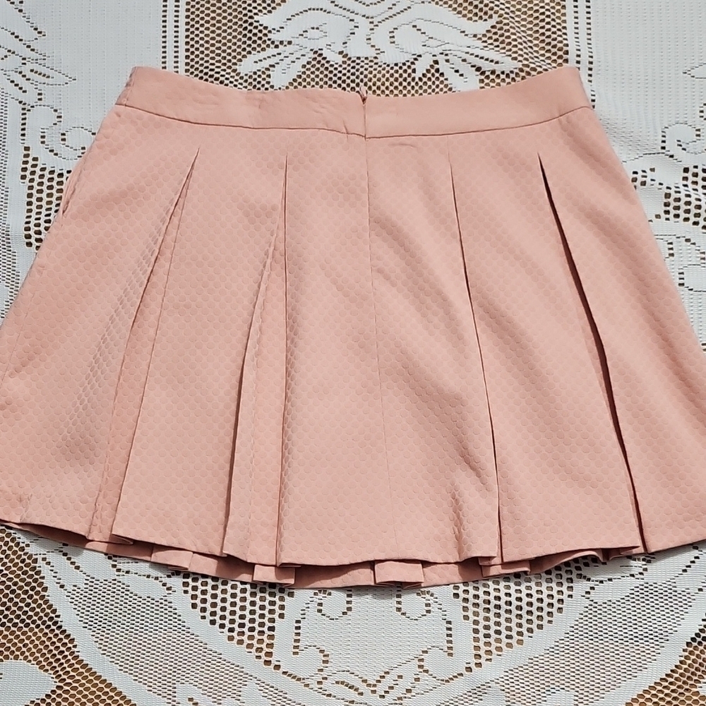 Elle Pleated Skirt - Picture 7 of 8
